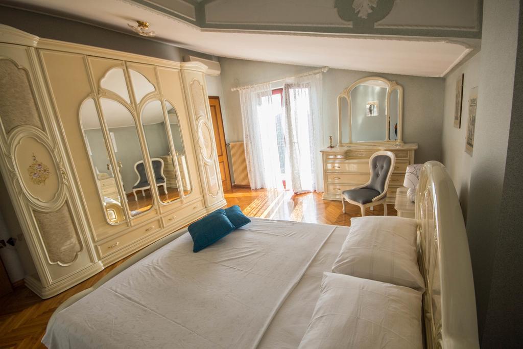 Apartments Lidija Умаг Экстерьер фото