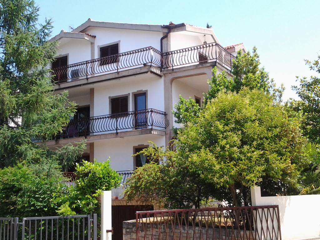Apartments Lidija Умаг Экстерьер фото